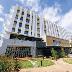 ▲JRと西鉄のWアクセスでお出かけにも便利。居室は全室南向き (外観) ▲JRと西鉄のWアクセスでお出かけにも便利。居室は全室南向き (外観)